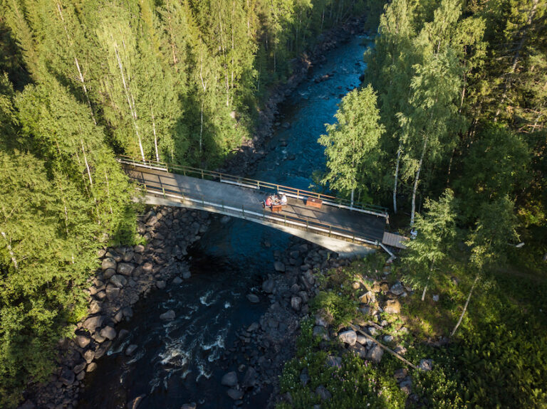 Bridge over the Bodträskå stream